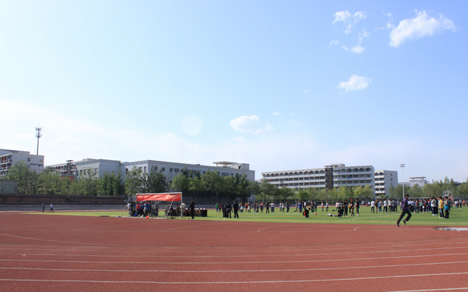 操場跑道 校園環境